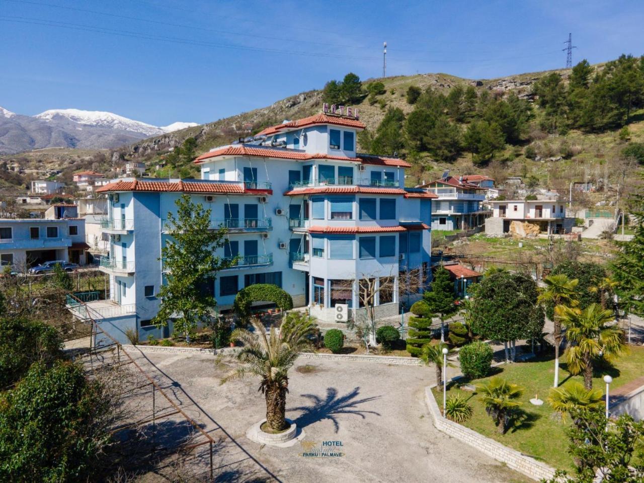 Hotel Parku I Palmave Gjirokastër Esterno foto