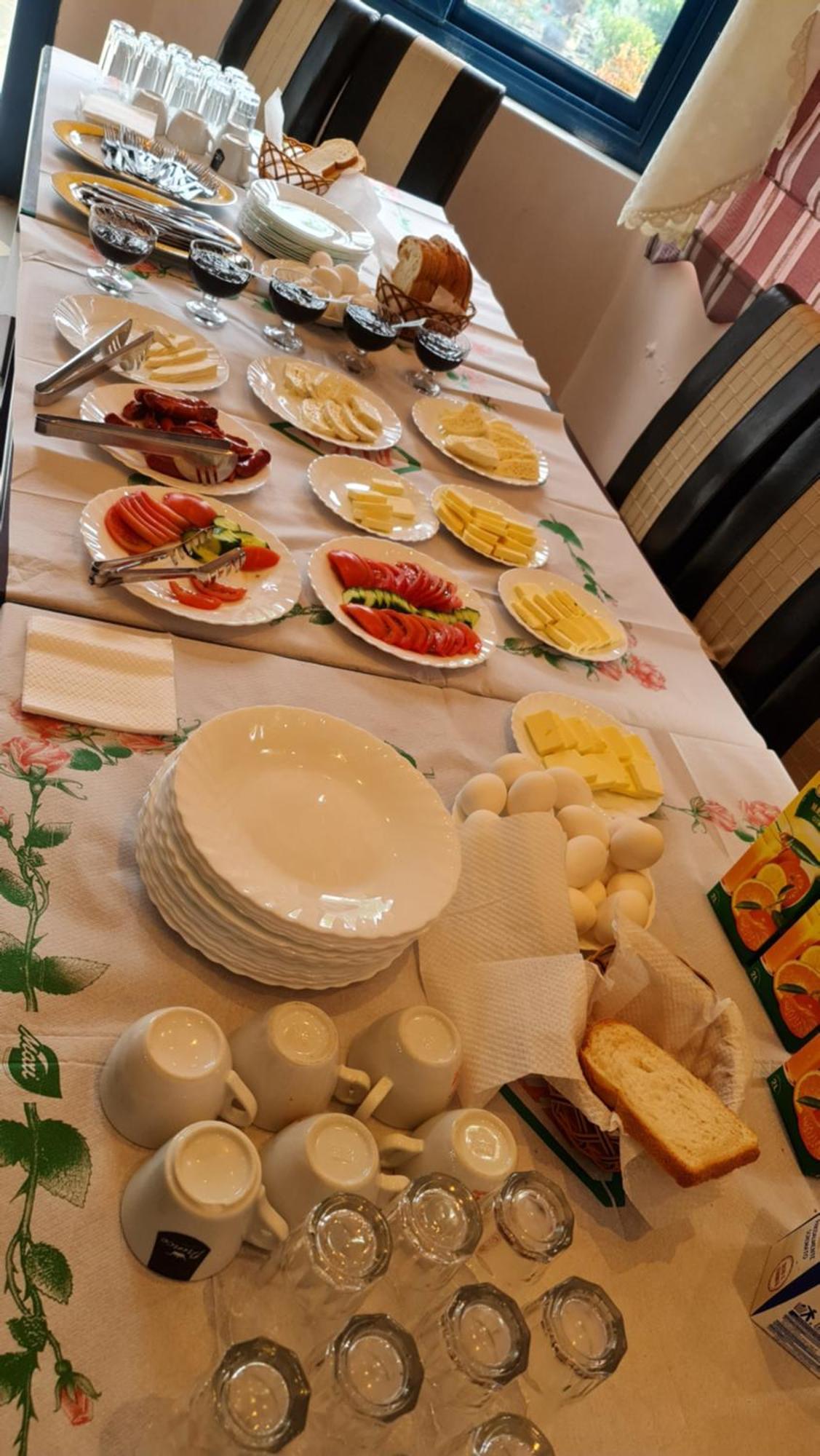 Hotel Parku I Palmave Gjirokastër Esterno foto